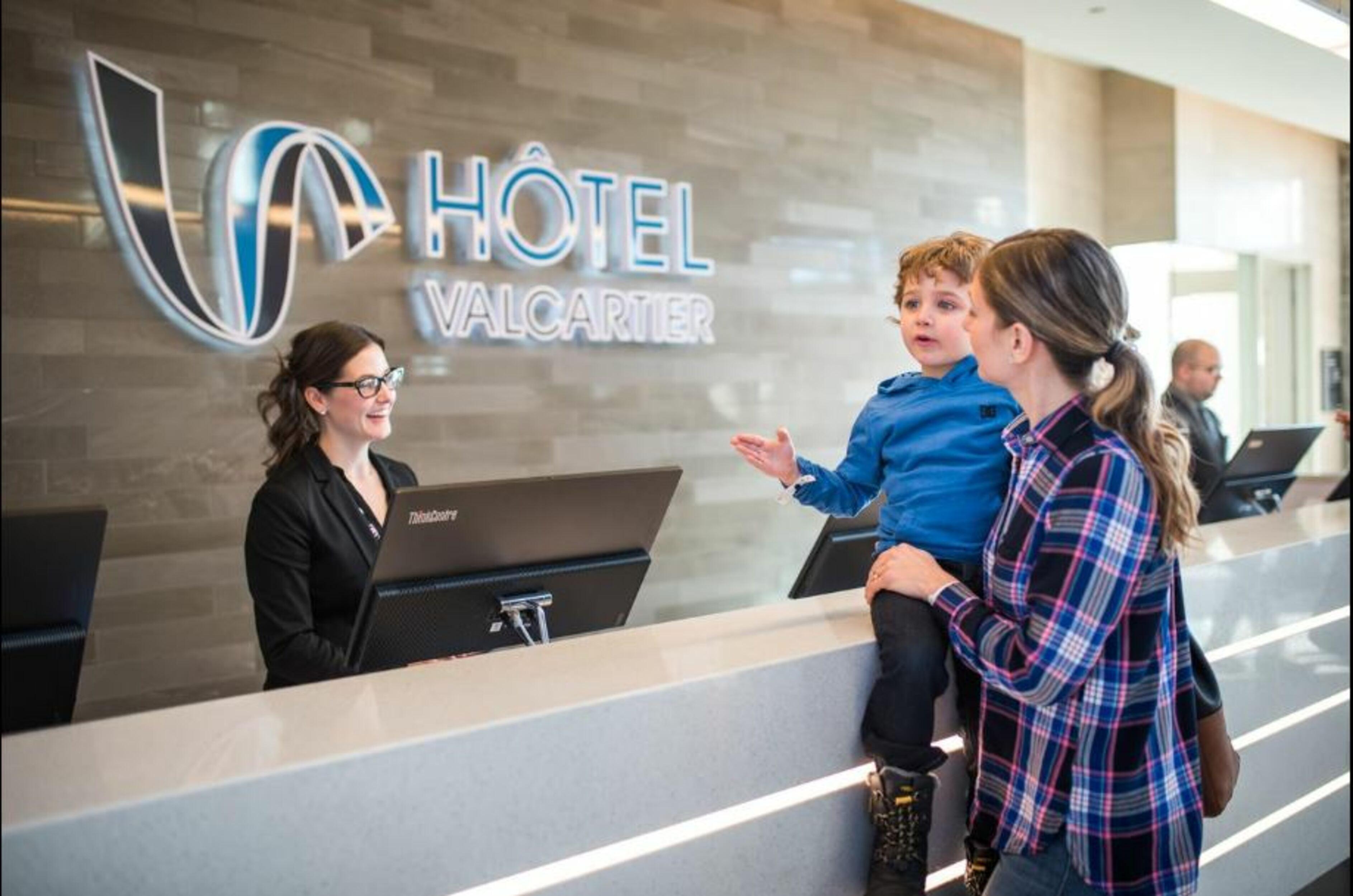Hotel Valcartier Saint-Gabriel-De-Valcartier Exteriör bild